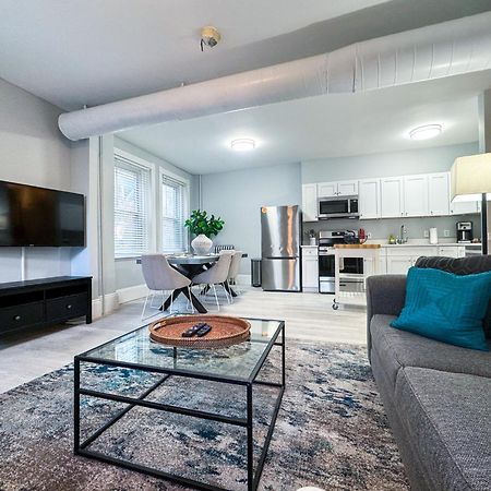 Huge,3 Bed,2Bath,Public Transport,Boston,Sleeps 9 Apartment Brookline Exterior photo